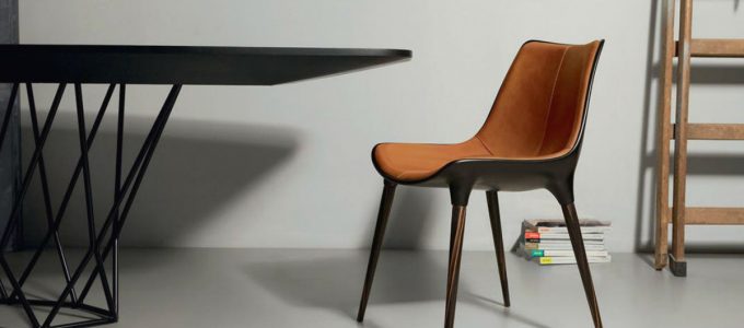 The Incredible Langham Dining Chair For Your Design Project | If you're looking for a mid-century inspired dining chair we got the right one for you! #diningroom #diningchairs #interiordesign #homedecor #diningarea