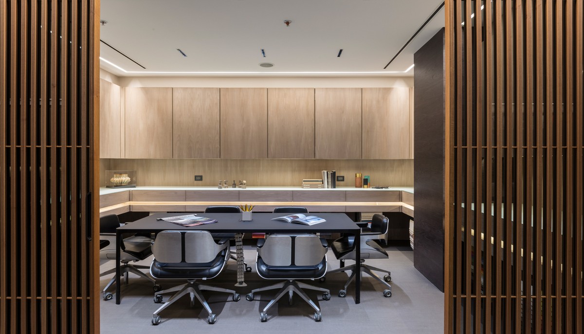 Sources Unlimited: Luxurious Aesthetics and Contemporary Interiors